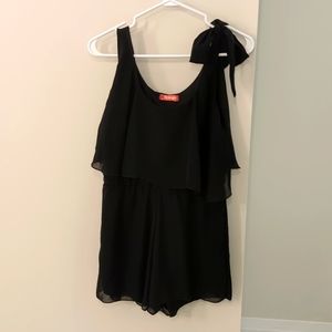 Black flowy Sleeveless romper